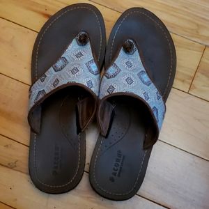Acorn Sandals